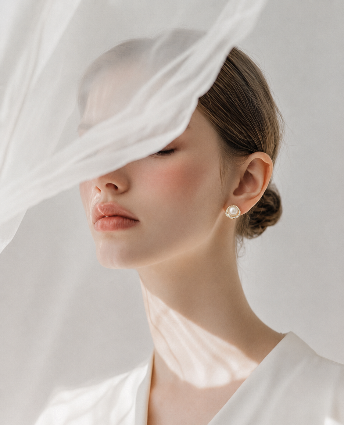 Étoile Pearl Stud Earrings